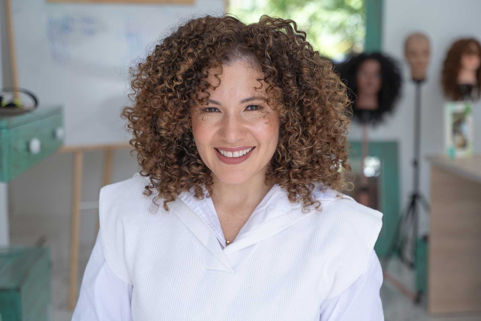 Adriana Almanza — Crespóloga Academy